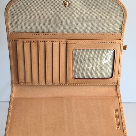 Dooney & Bourke Maritime Continental Clutch Wallet - Picture 7 of 16